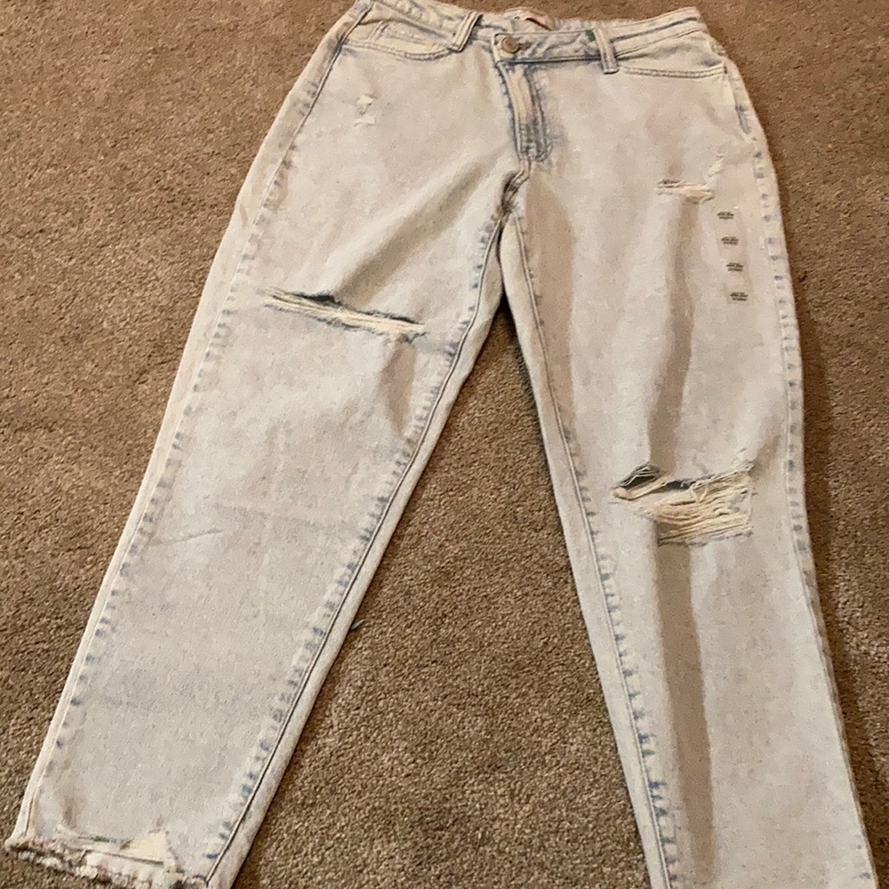 Gap 𝗠𝗼𝗺 jeans size 9 new without tags